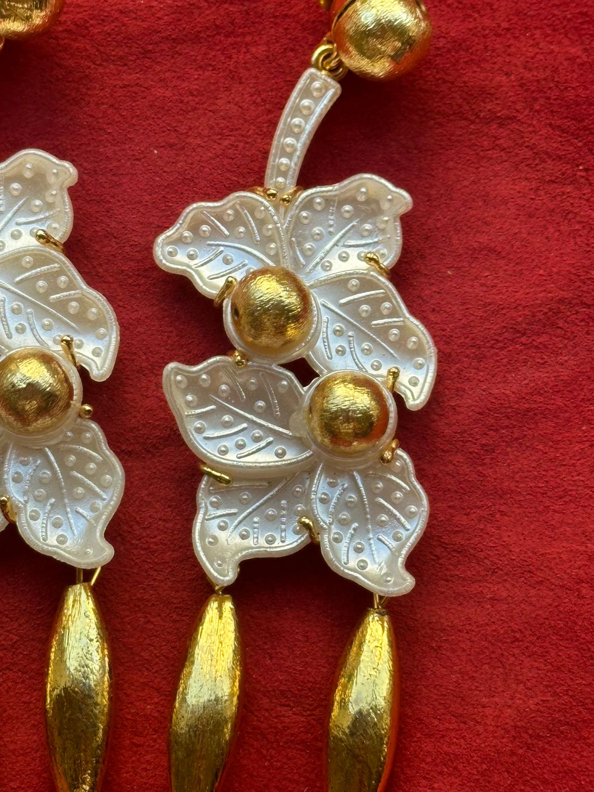 Pearly White & Gold Earrings