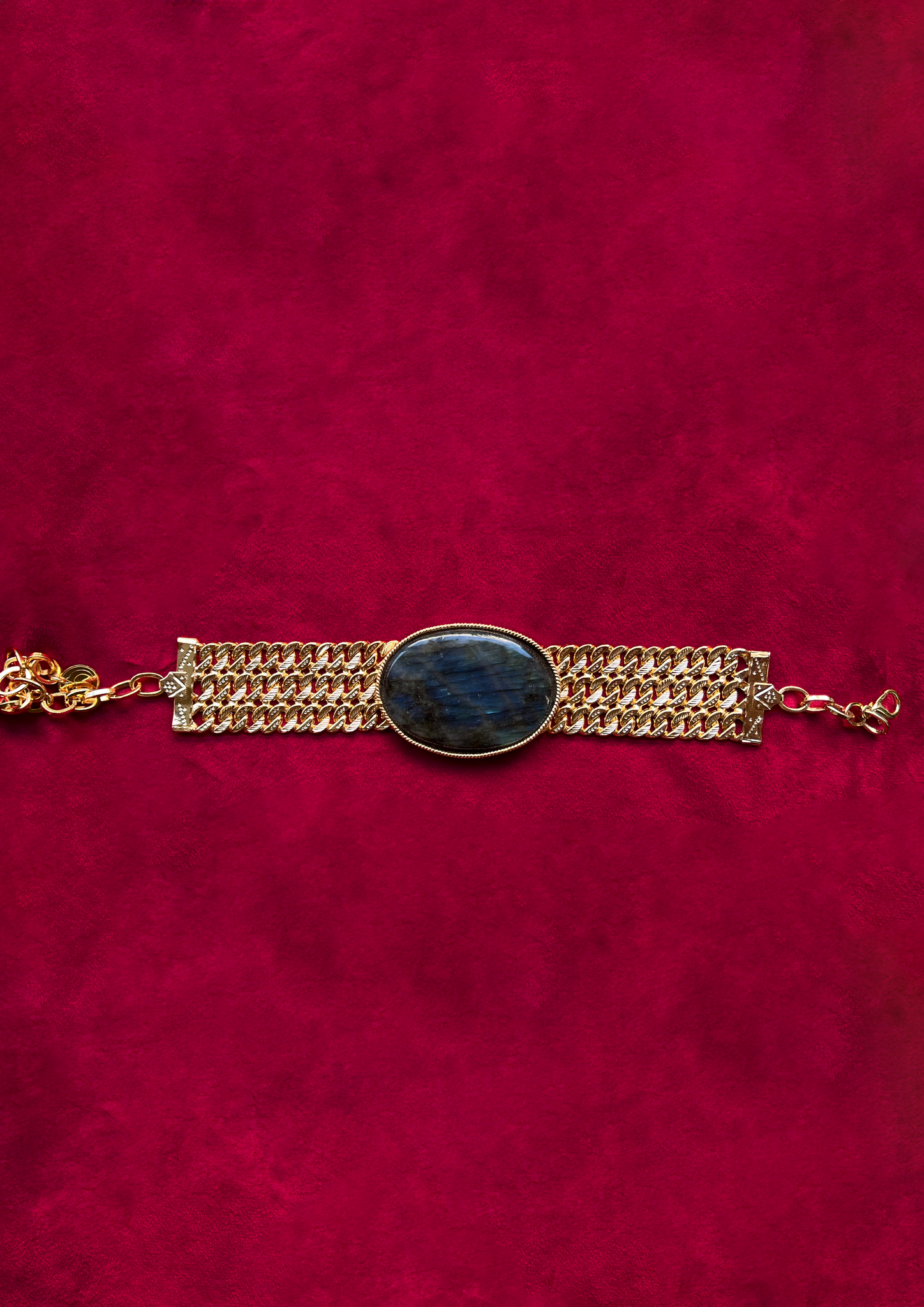 Blue galantic choker