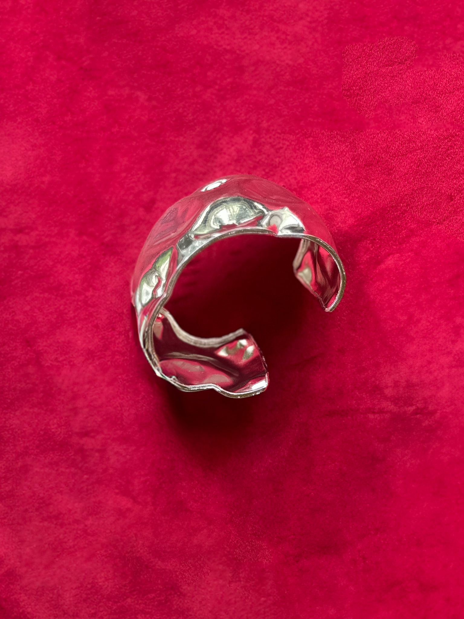 Thick Beaten Bangle (Silver)